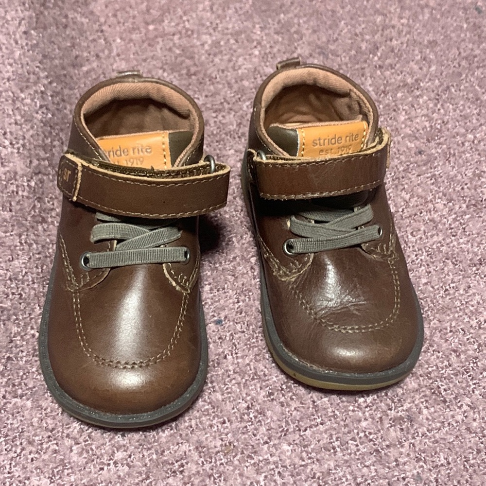 Stride Rite Boys Leather Boots - size 4.5
